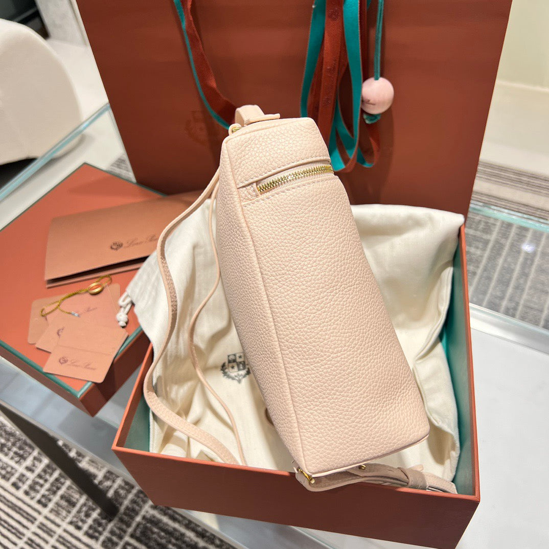LP Extra Pocket L23.5 Backpack