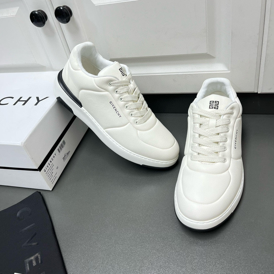 Givenchy Sneakers