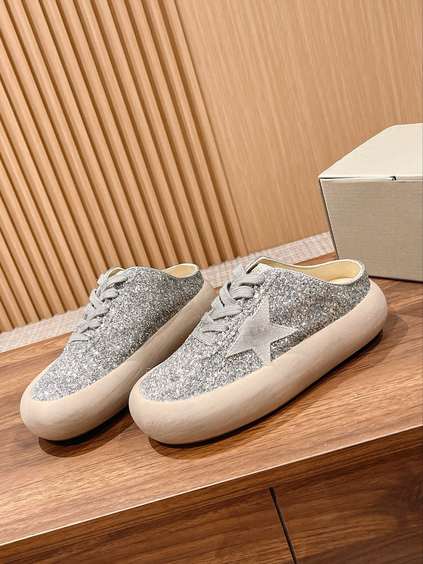 Golden Goose Sneaker