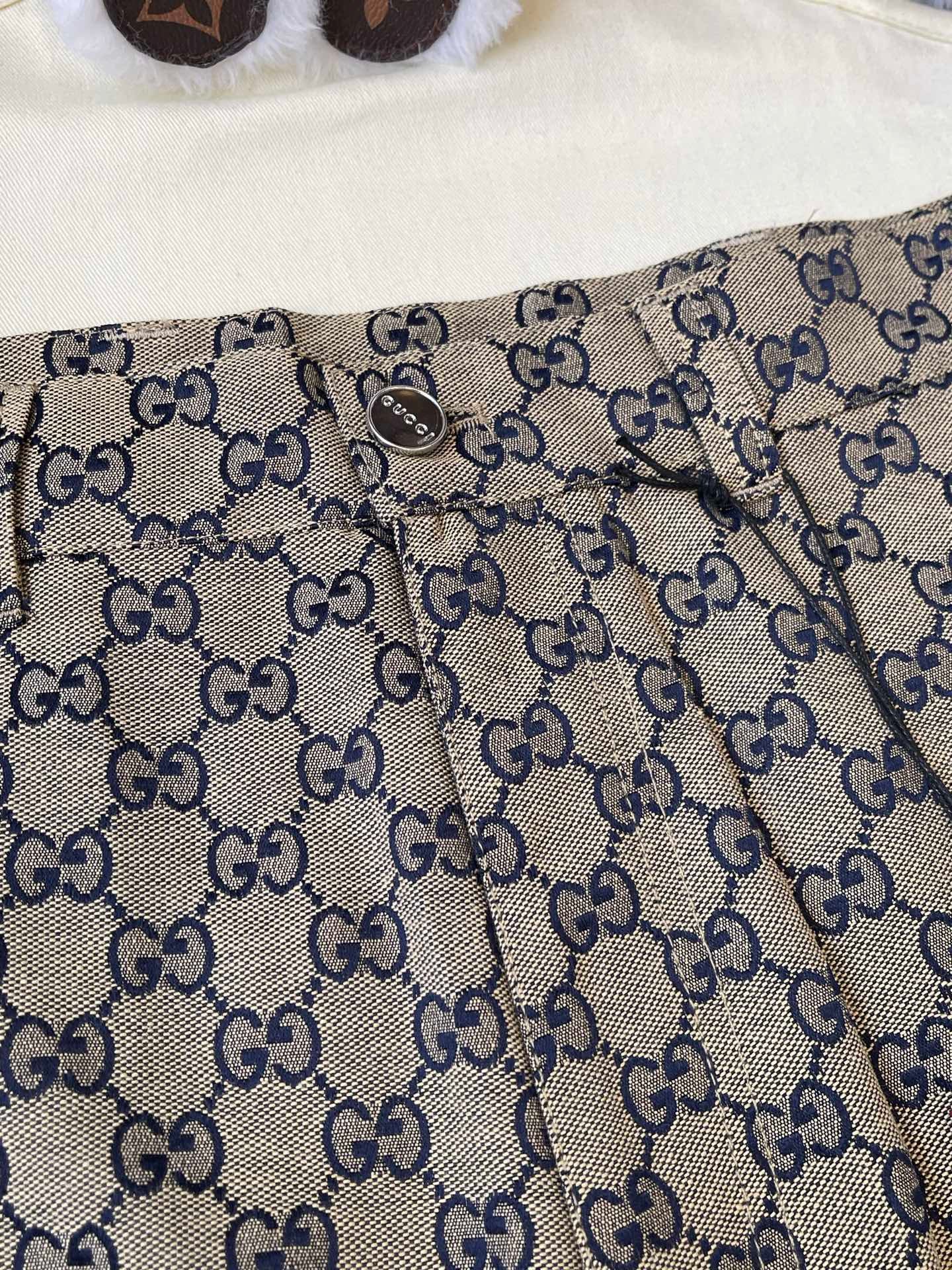 Gucci Short Pants