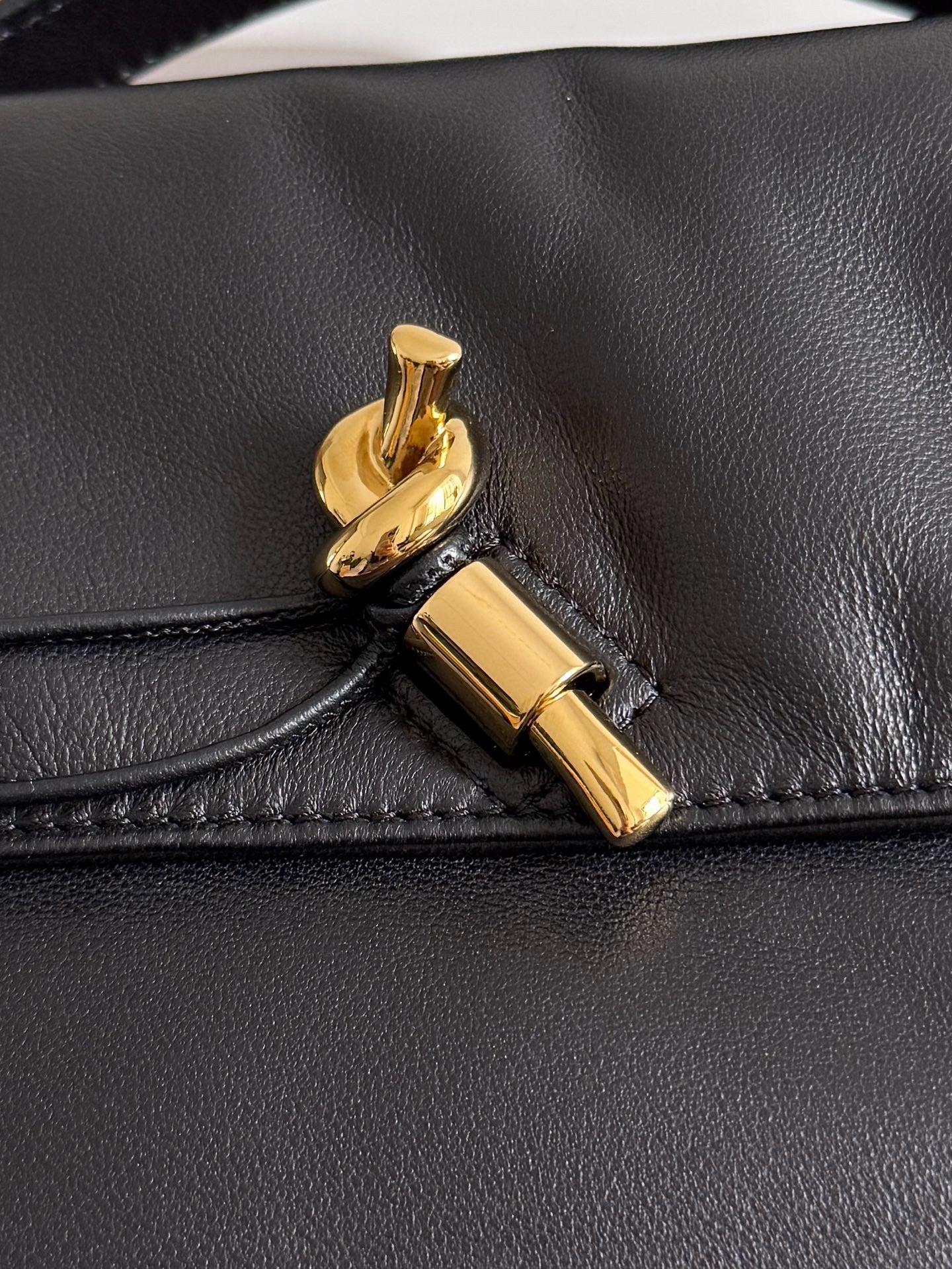 Bottega Veneta Clutch Handbag