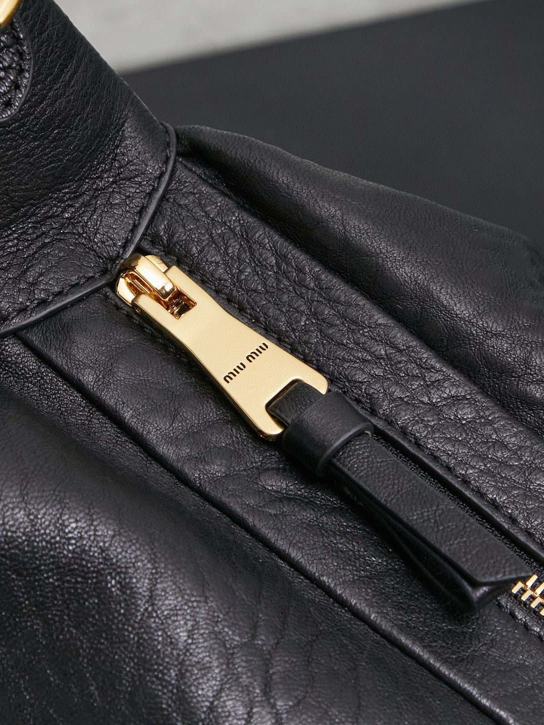 Miu Miu Shoulder Bag 40x20x15cm
