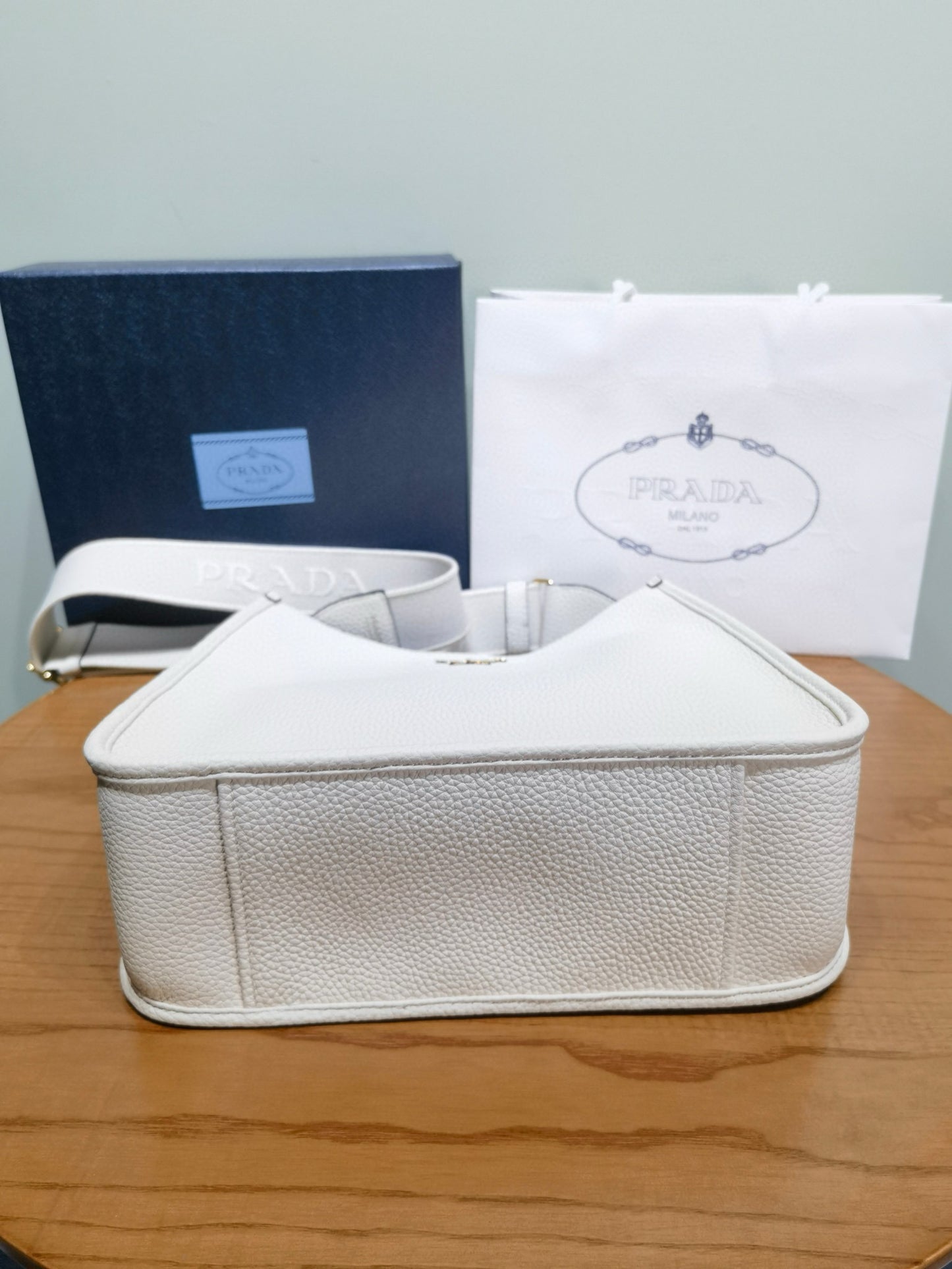 PD Medium Leather Shoulder Bag 30x28x12cm