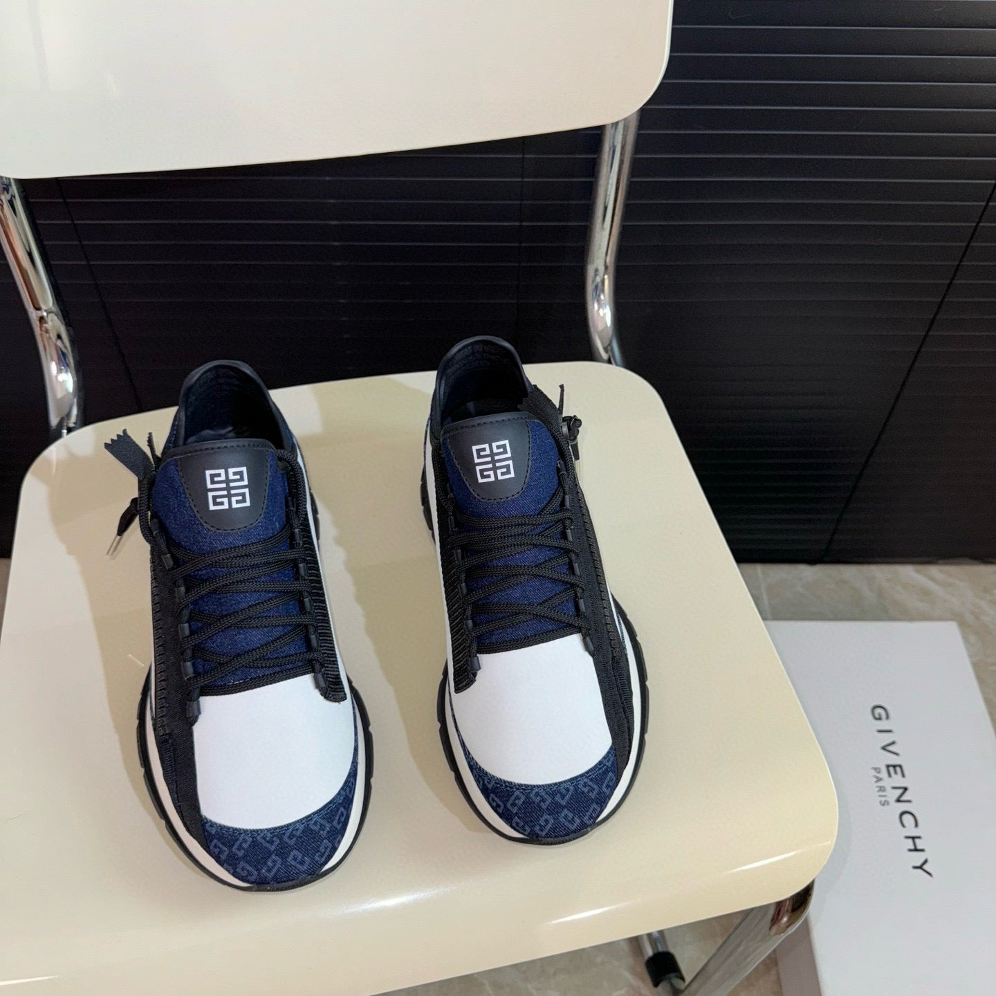 Givenchy Sneakers