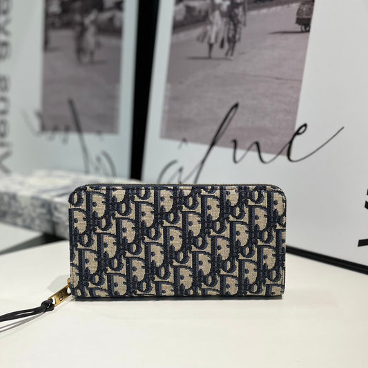 Dior Wallet