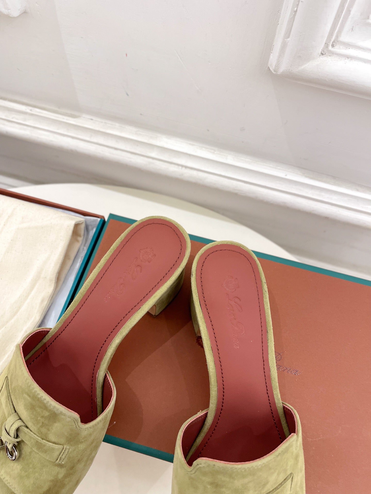 LP Sandals