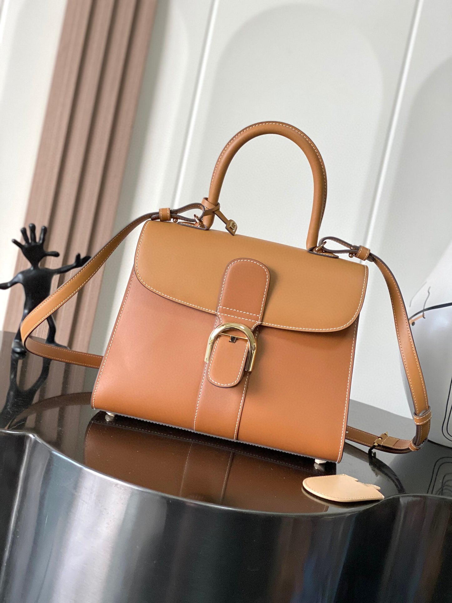 Delvaux Sling Bag (28＊15＊22cm)