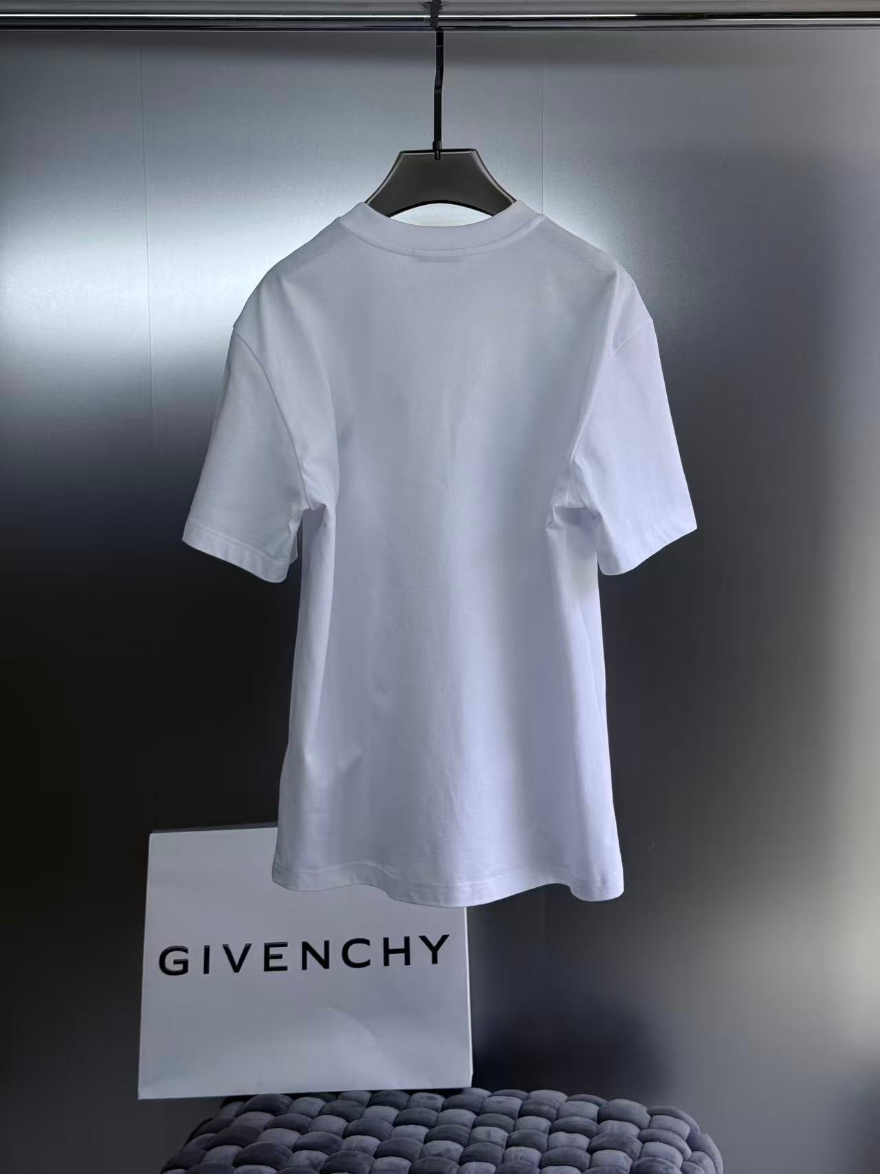 Givenchy T-Shirt