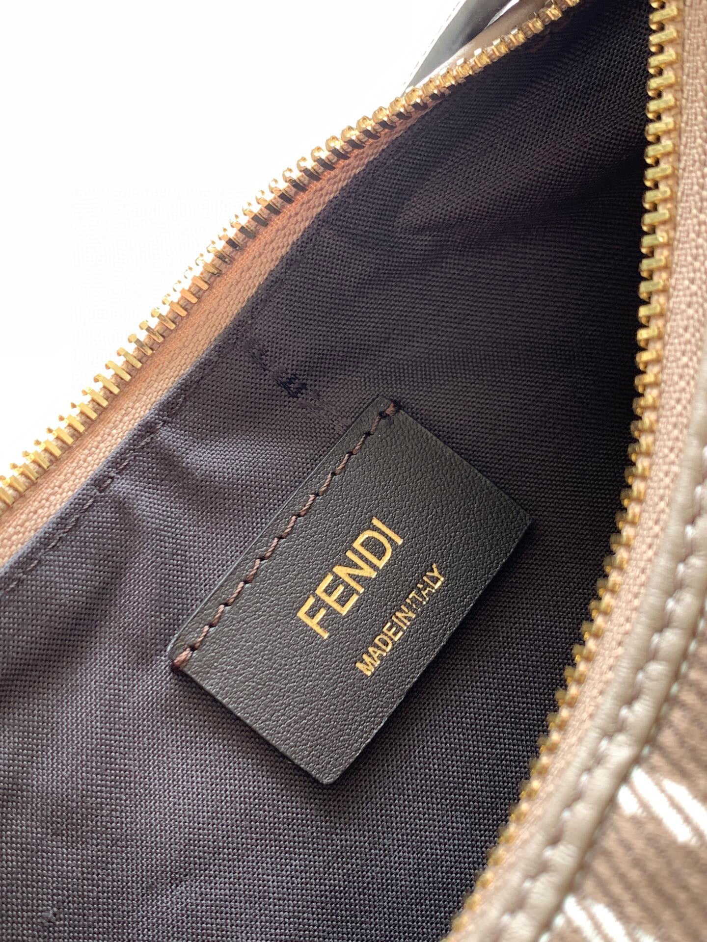 Fendi Graphy bag (Mini)