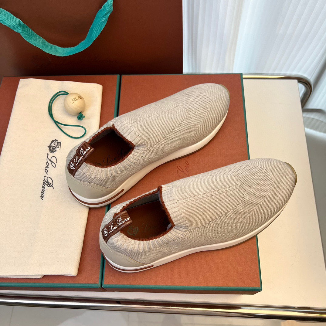 LP Sneakers