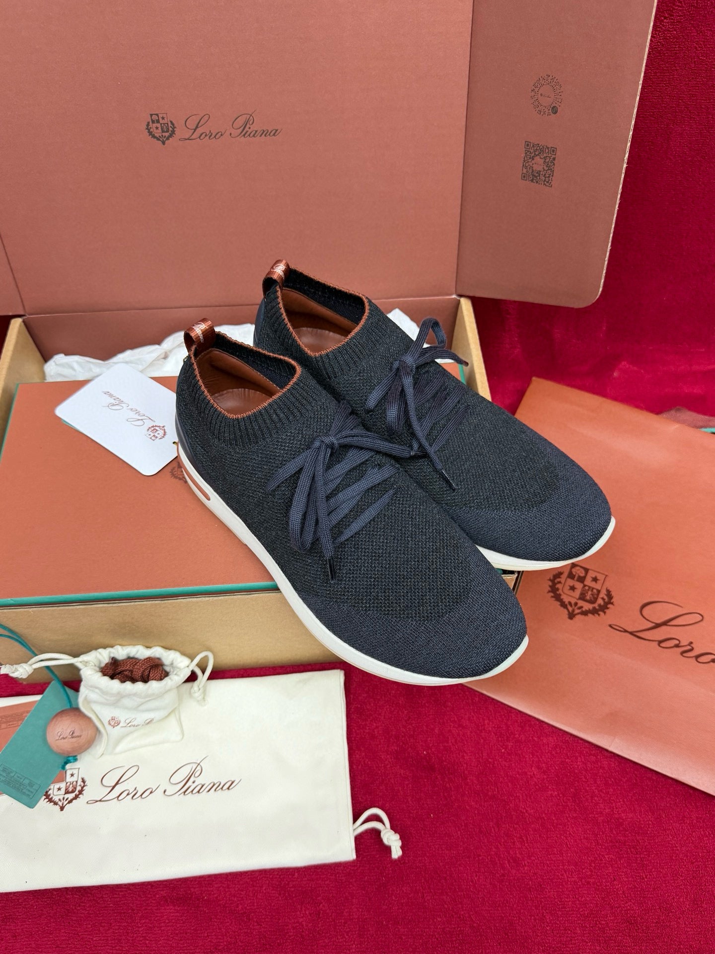 Loro Piana 360 Flexy Walk Sneakers