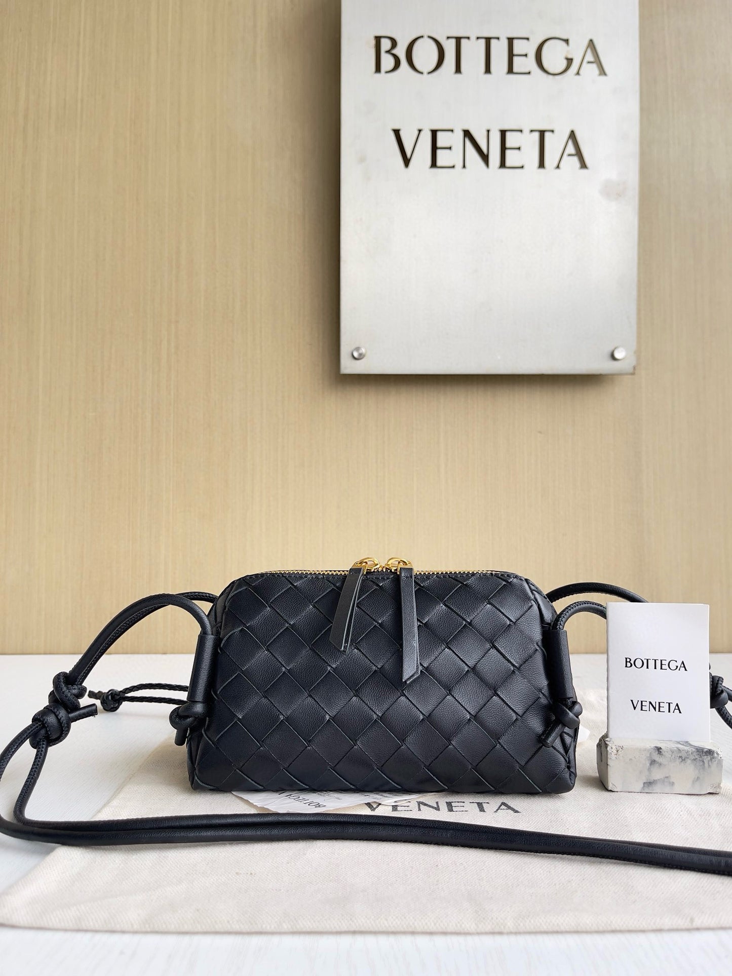 BV Intrecciato Concert Pouch Bag
