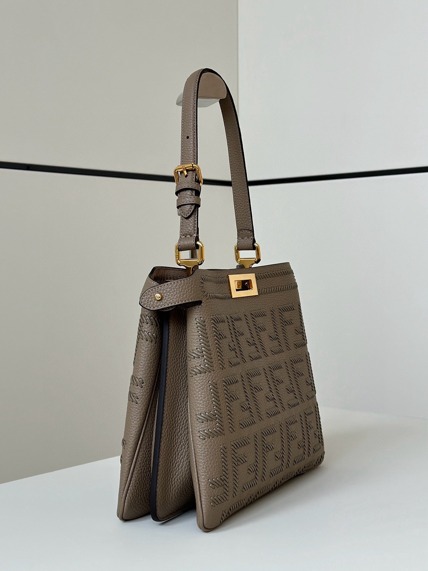 Fendi Peekaboo Soft Bag (Medium)