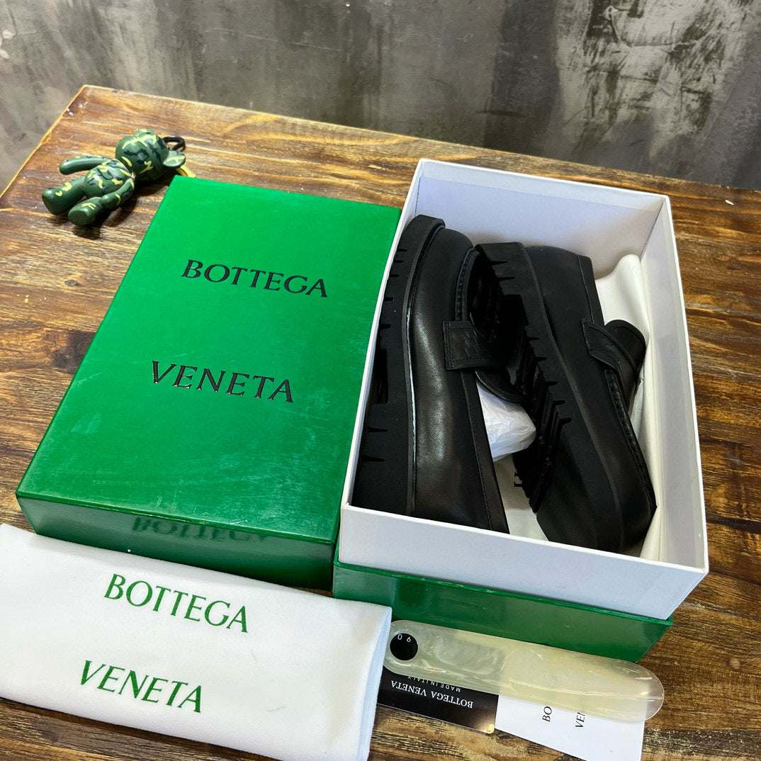 BV Loafer