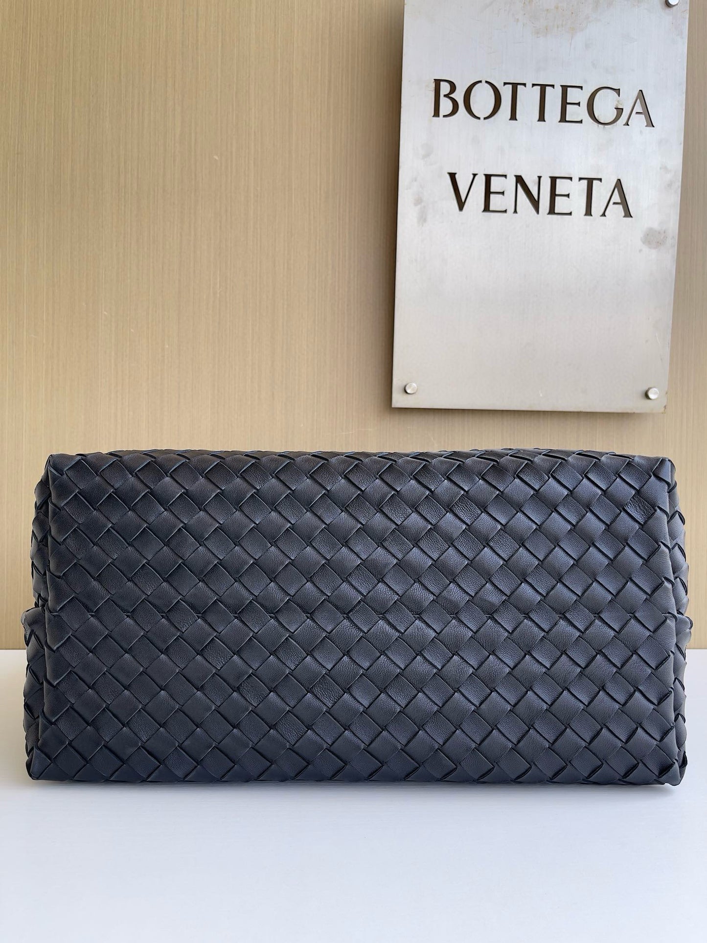 BV Intrecciato Cassette Shoulder Bag