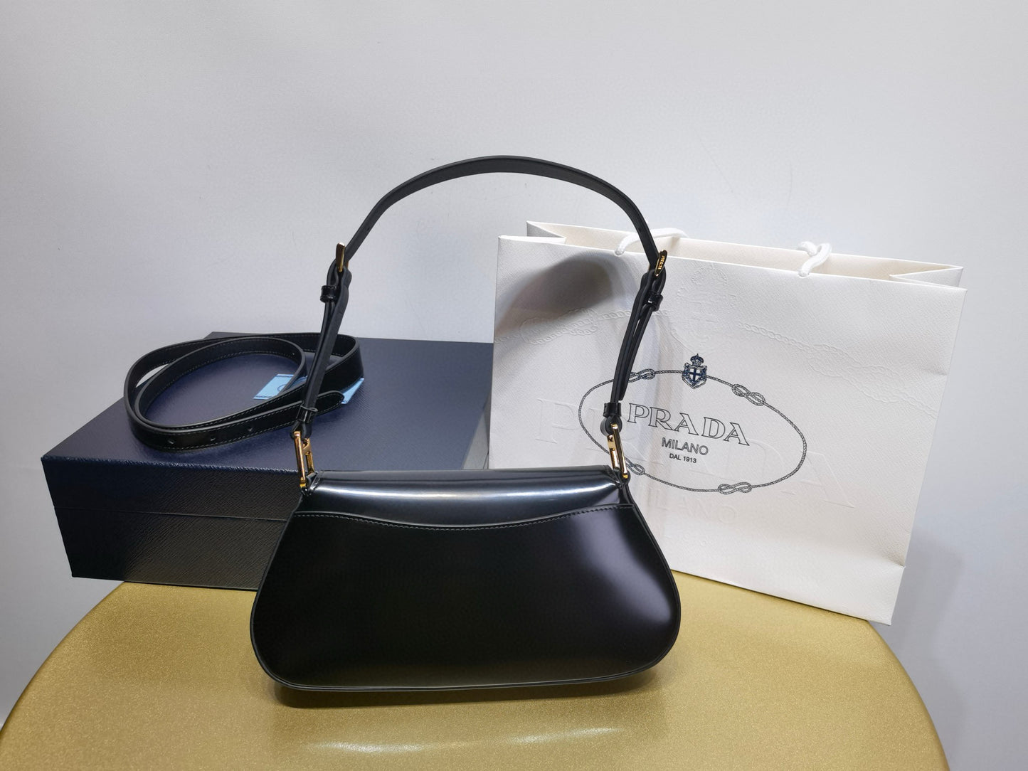 Prada Shoulder Bag 24x11x4cm