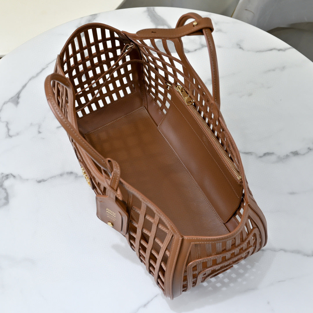 Miu Miu basket Bag