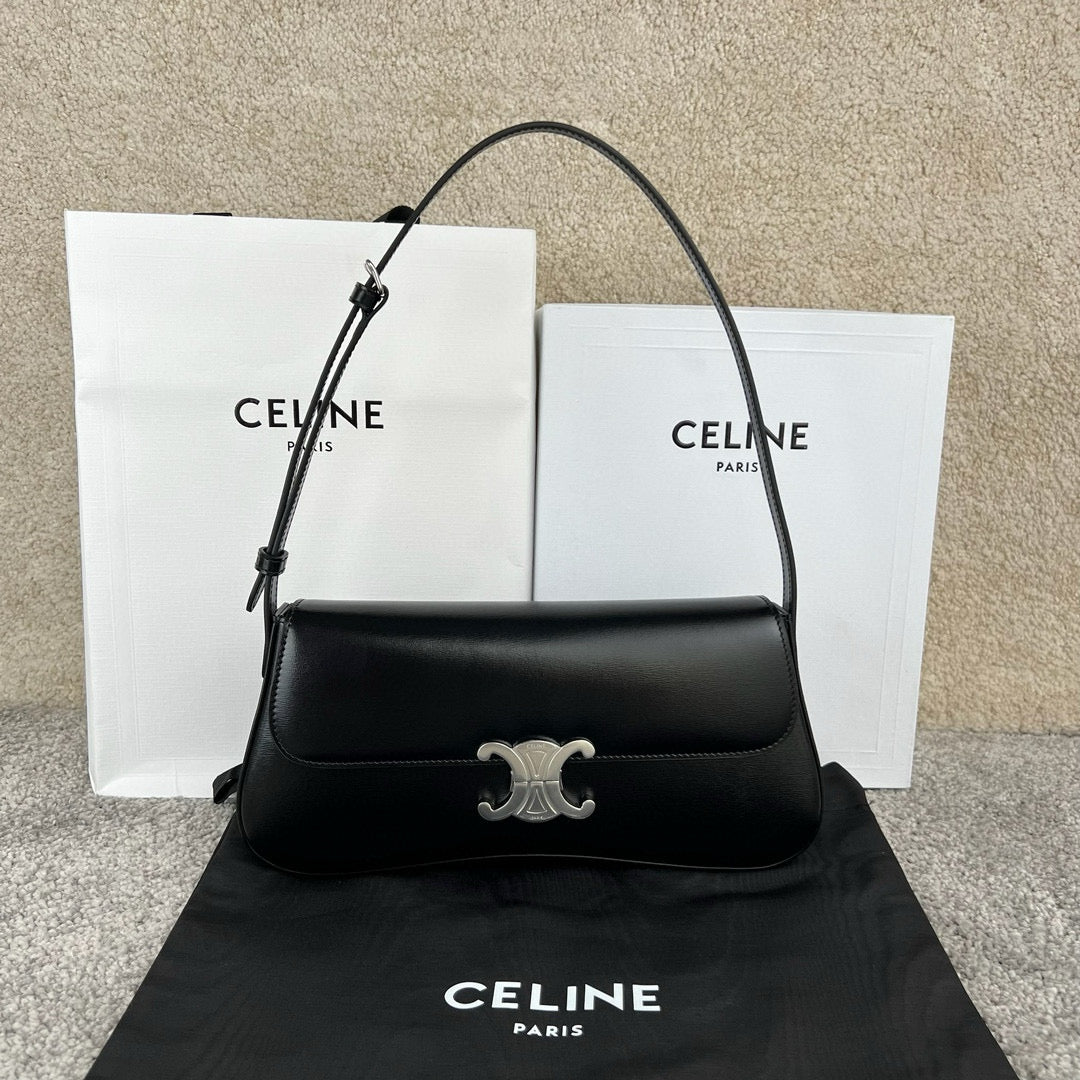 Celine Triomphe Hobo