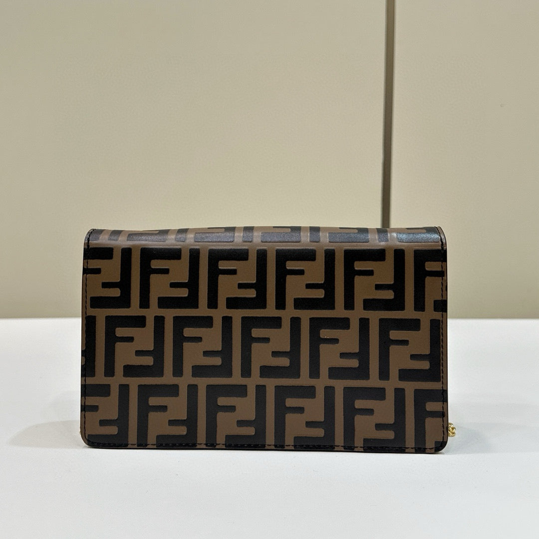 Fendi Wallet On Chain Baguette