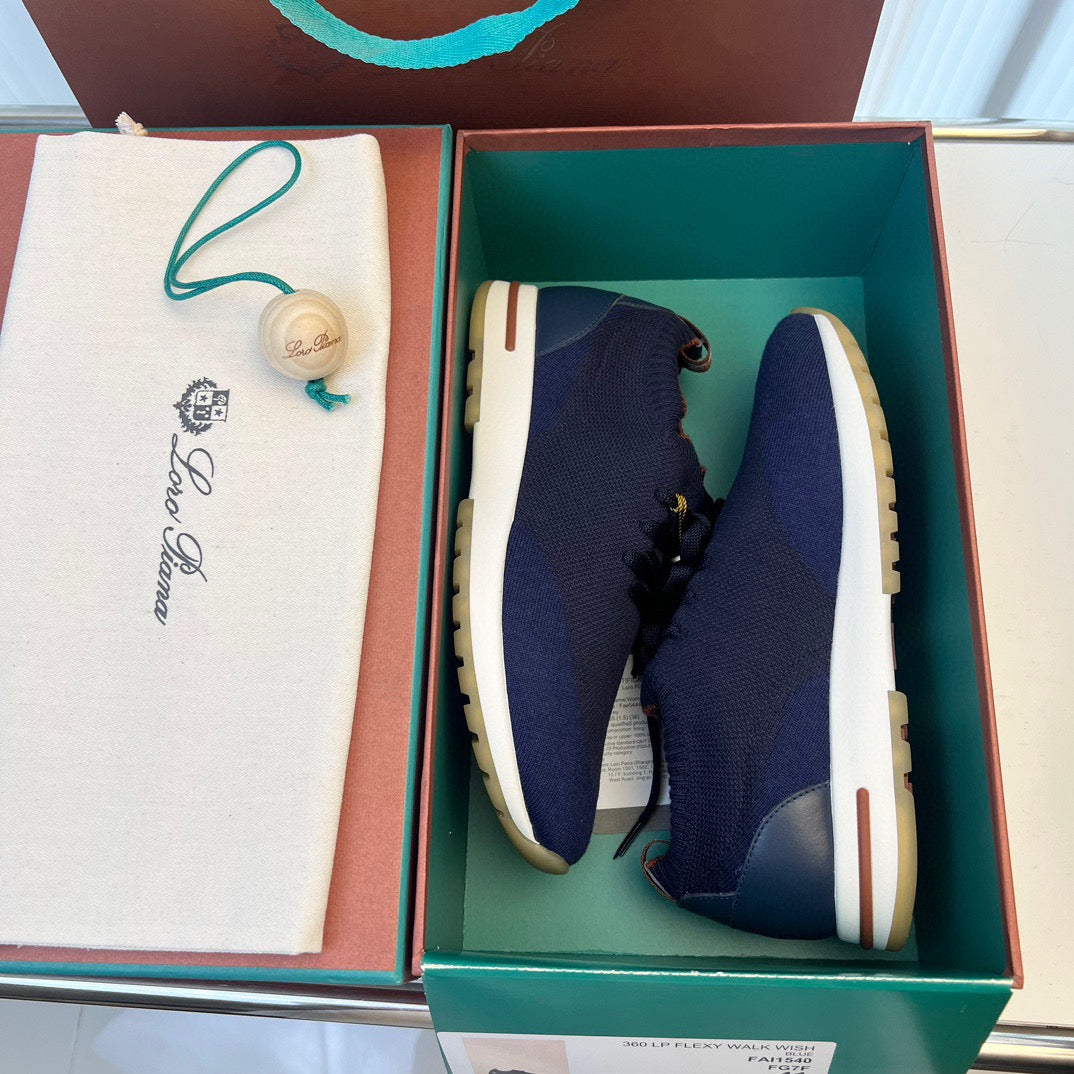 LP Sneakers
