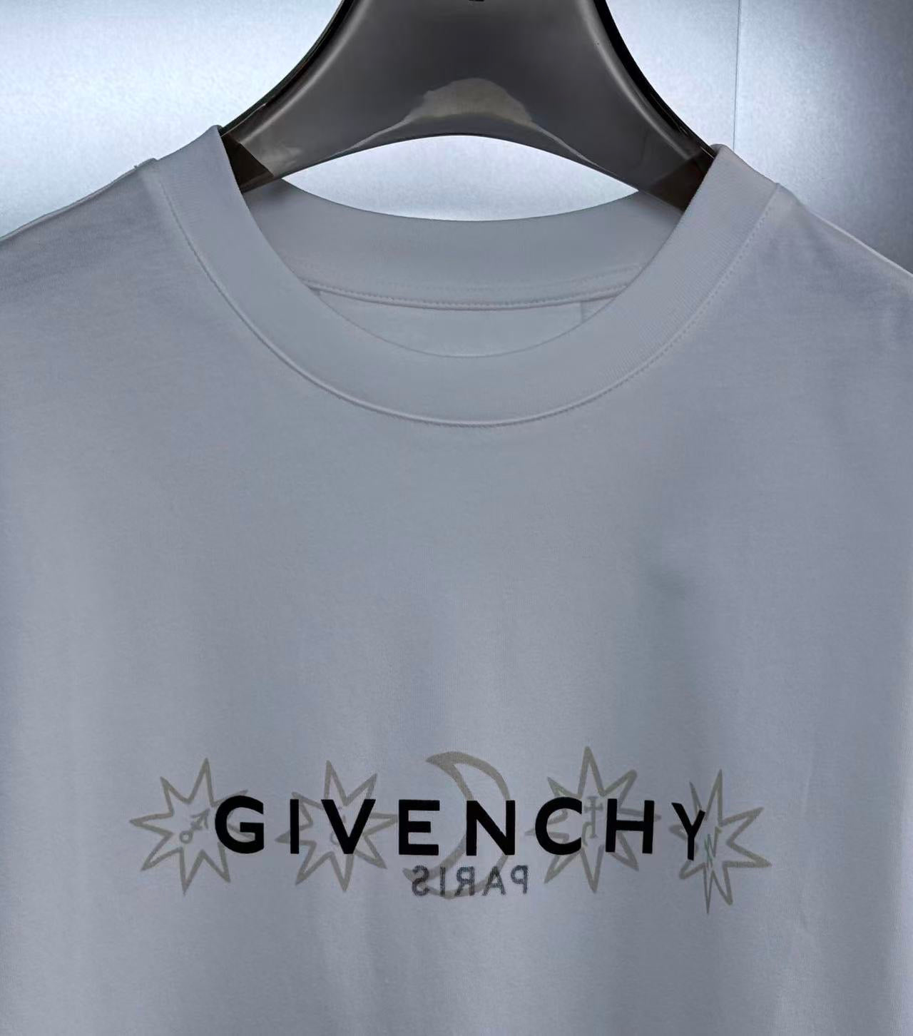 Givenchy T-Shirt