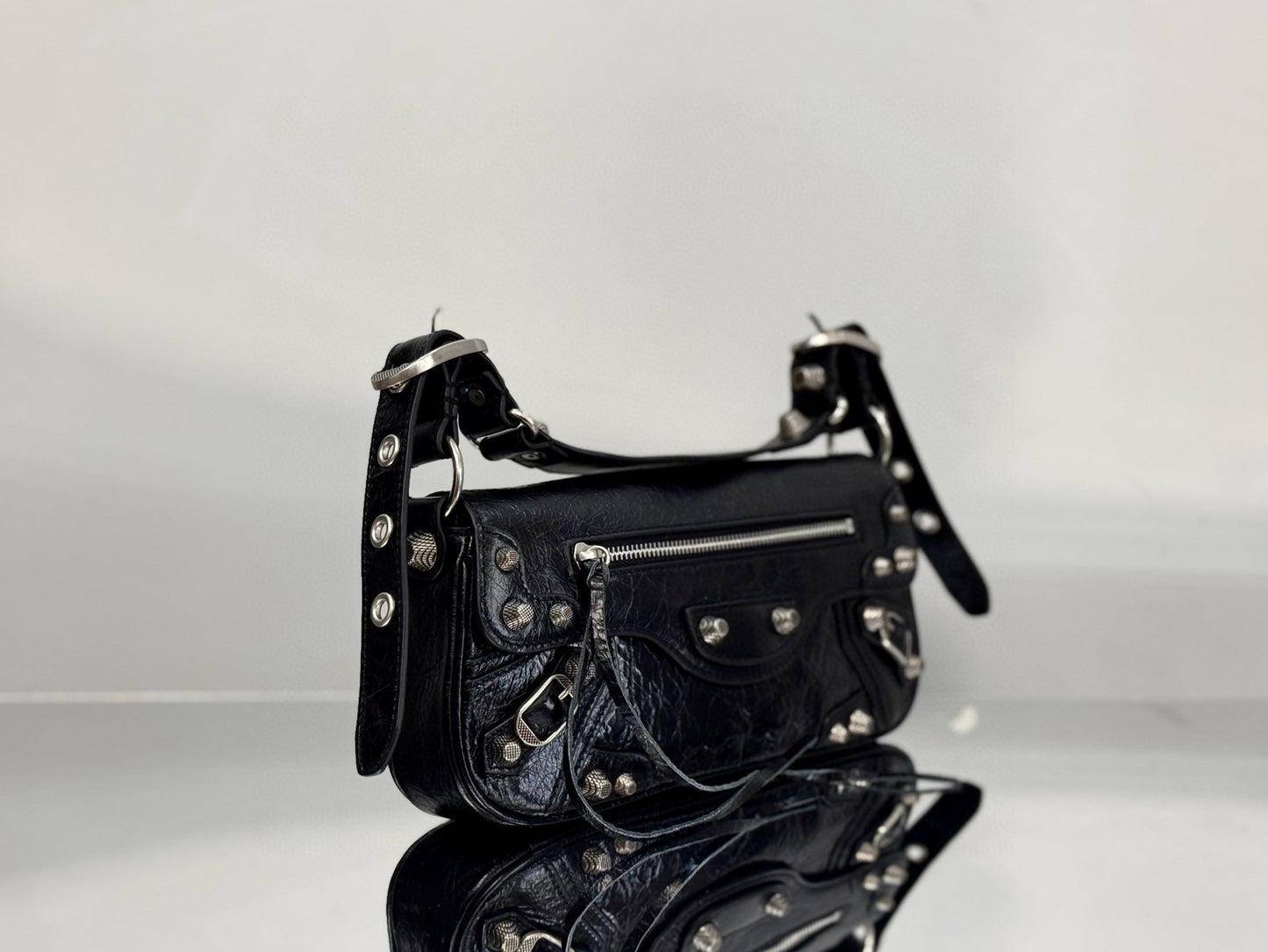 BLCG Le Cagole Sling Bag(29x4.5x14cm)