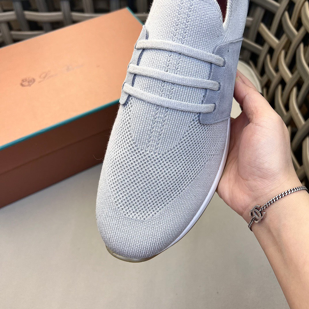 LP Sneakers