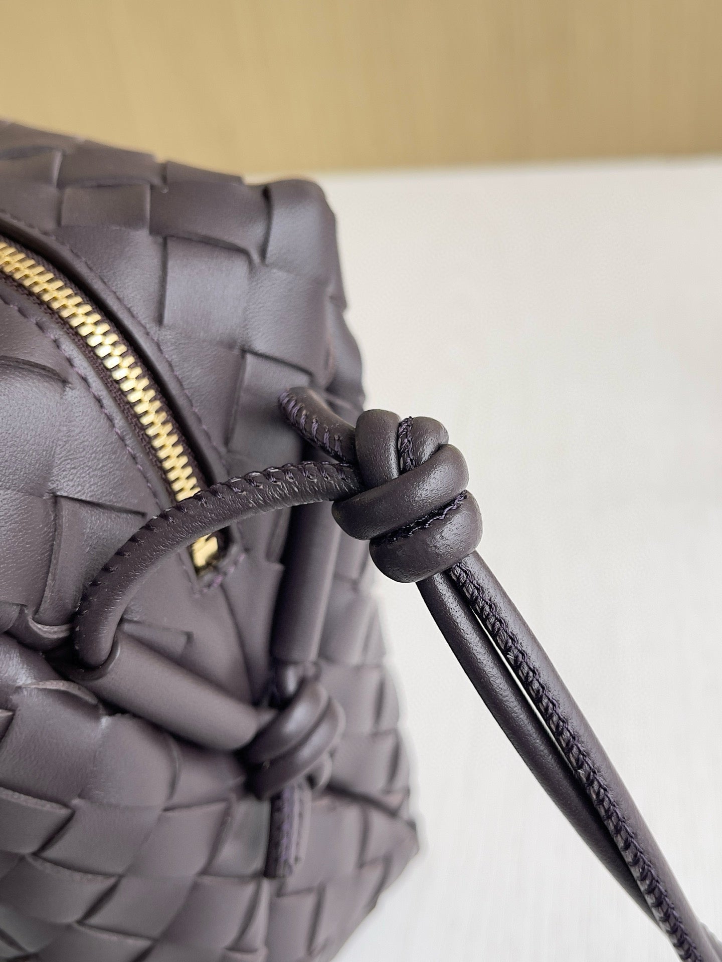 BV Intrecciato Loop Camera Bag