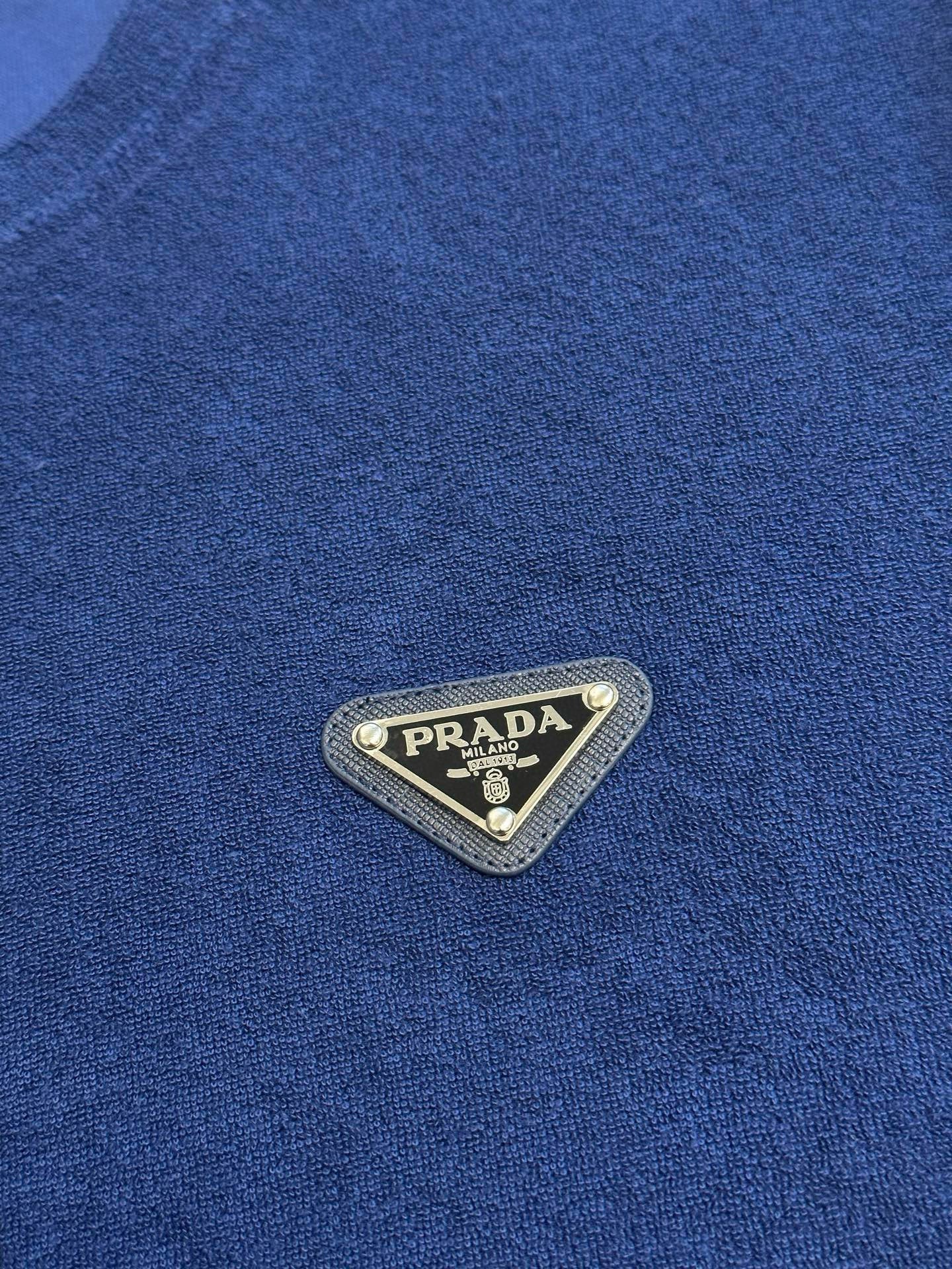 Prada T-Shirt