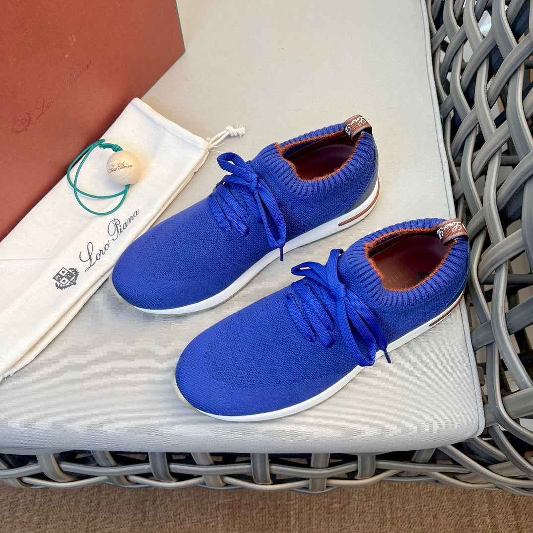 LP Sneakers