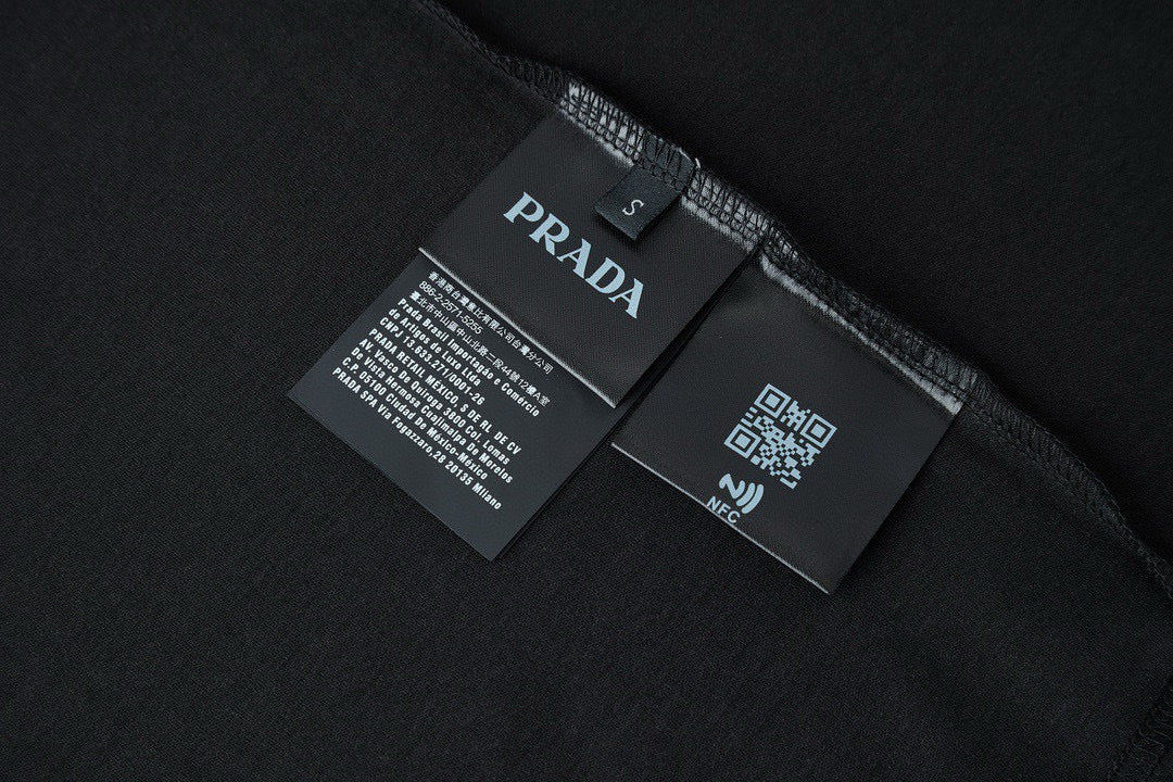 Prada T-Shirt
