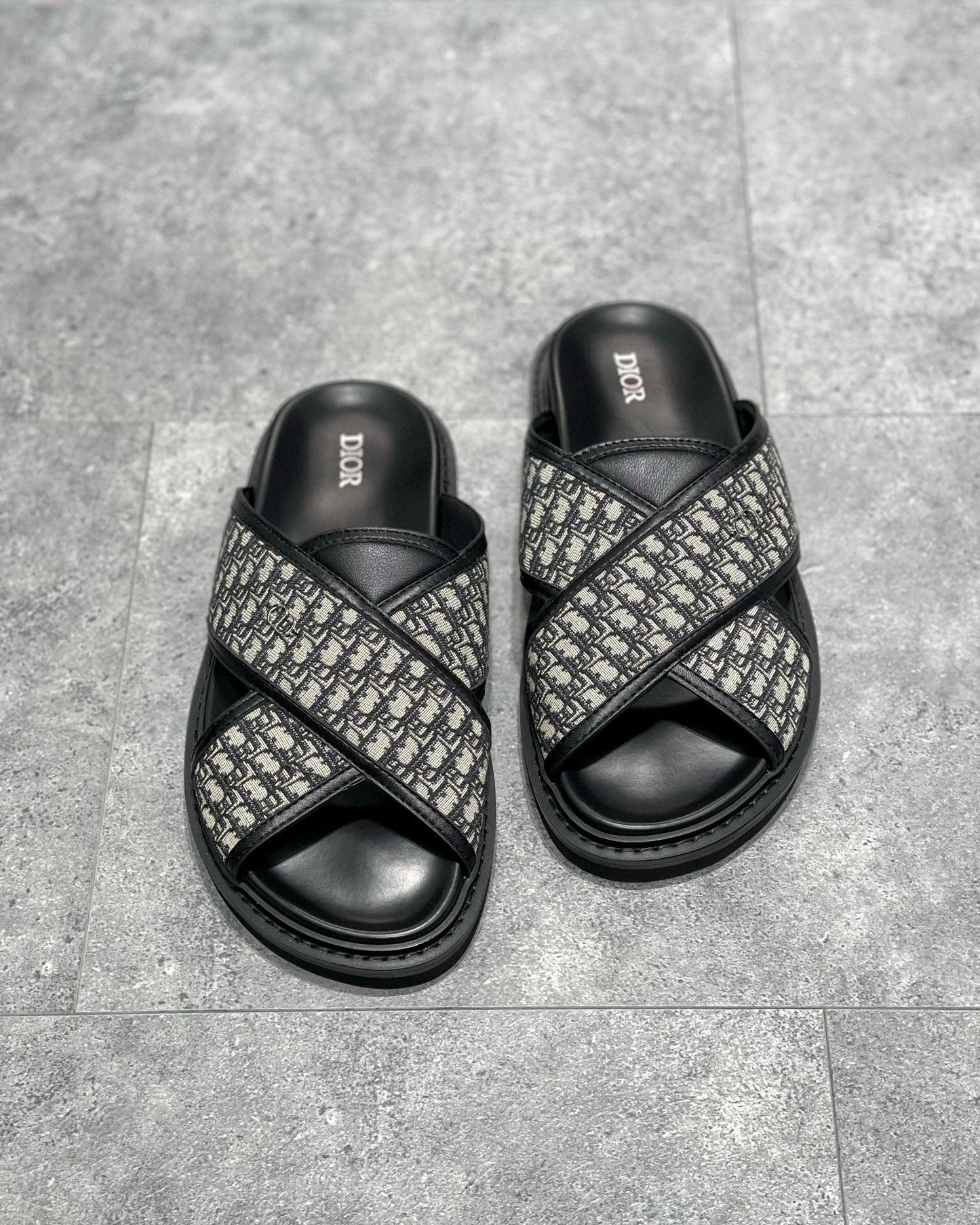 CD SANDALS