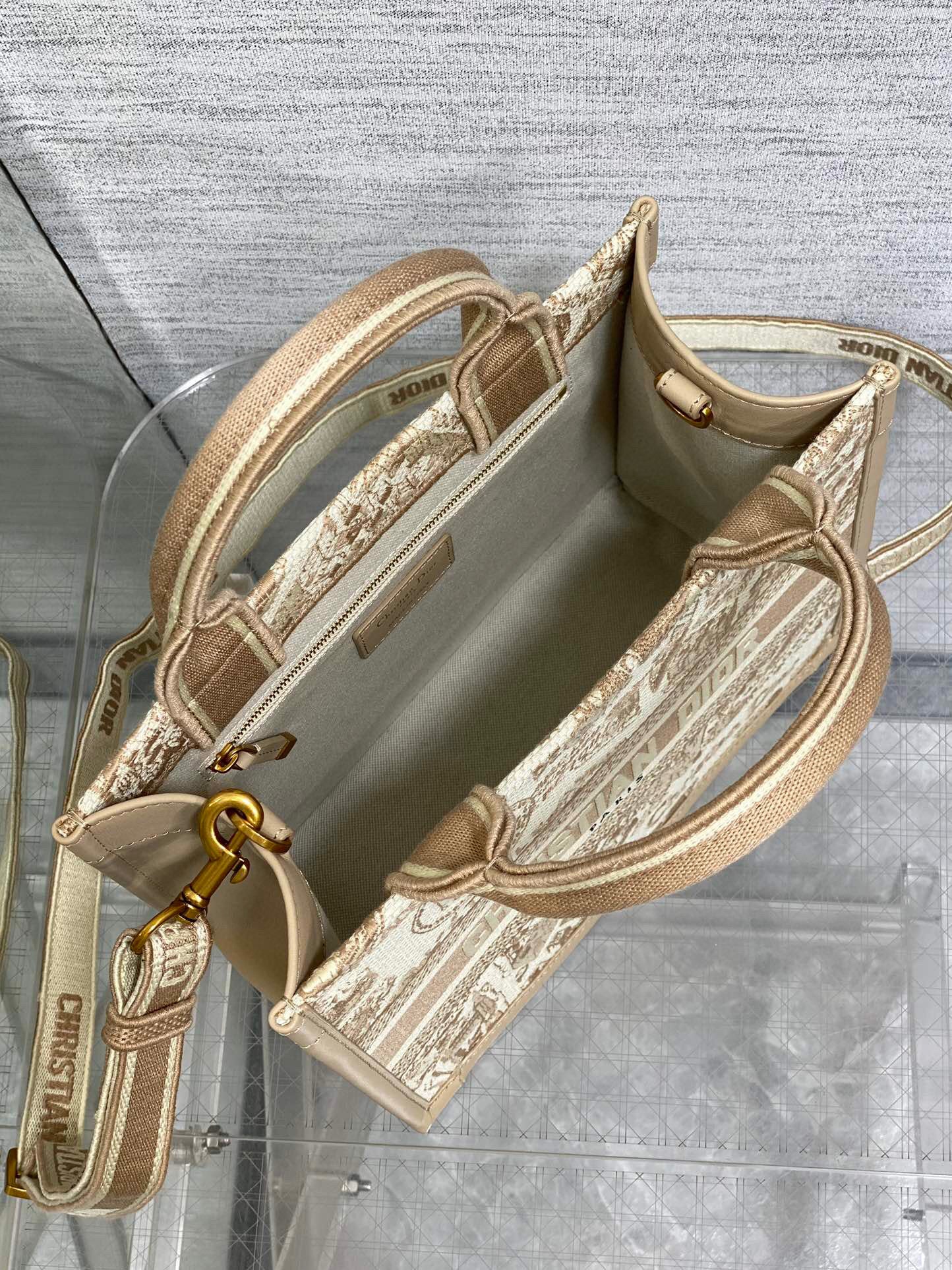 Dior Tote  26x12x21cm