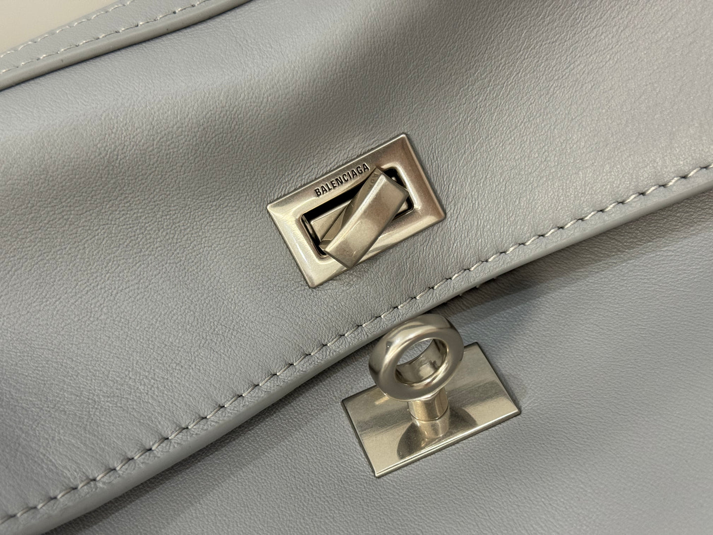 Balenciaga Rodeo Handbag 22x9.9x8.3cm