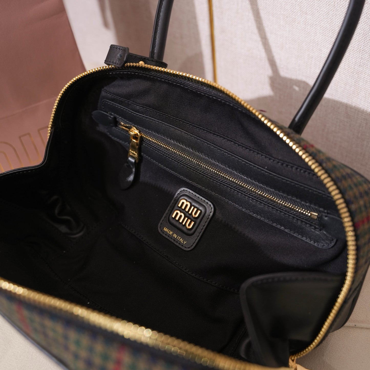 Miu Miu Bowling Bag 28x12x9cm