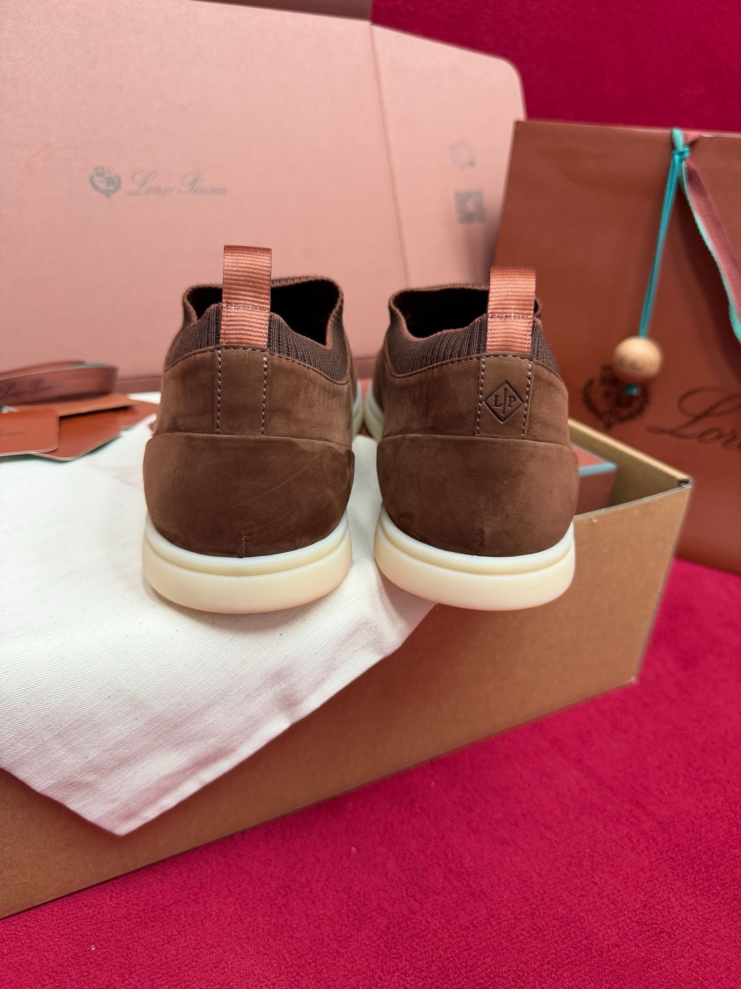 LP Sneaker