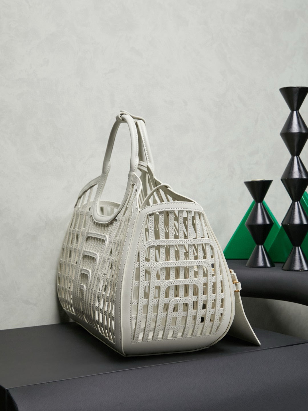 Miu Miu Basket Bag 40x21x15.5cm