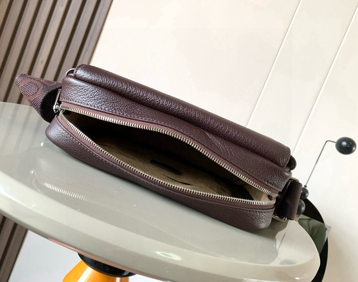 Loewe Messenger Bag 23x18x9CM