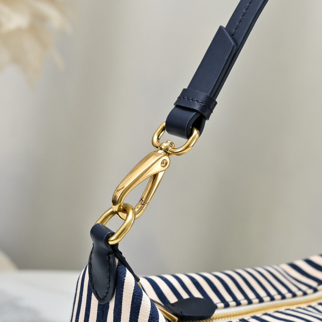 Miu Miu Shoulder Bag