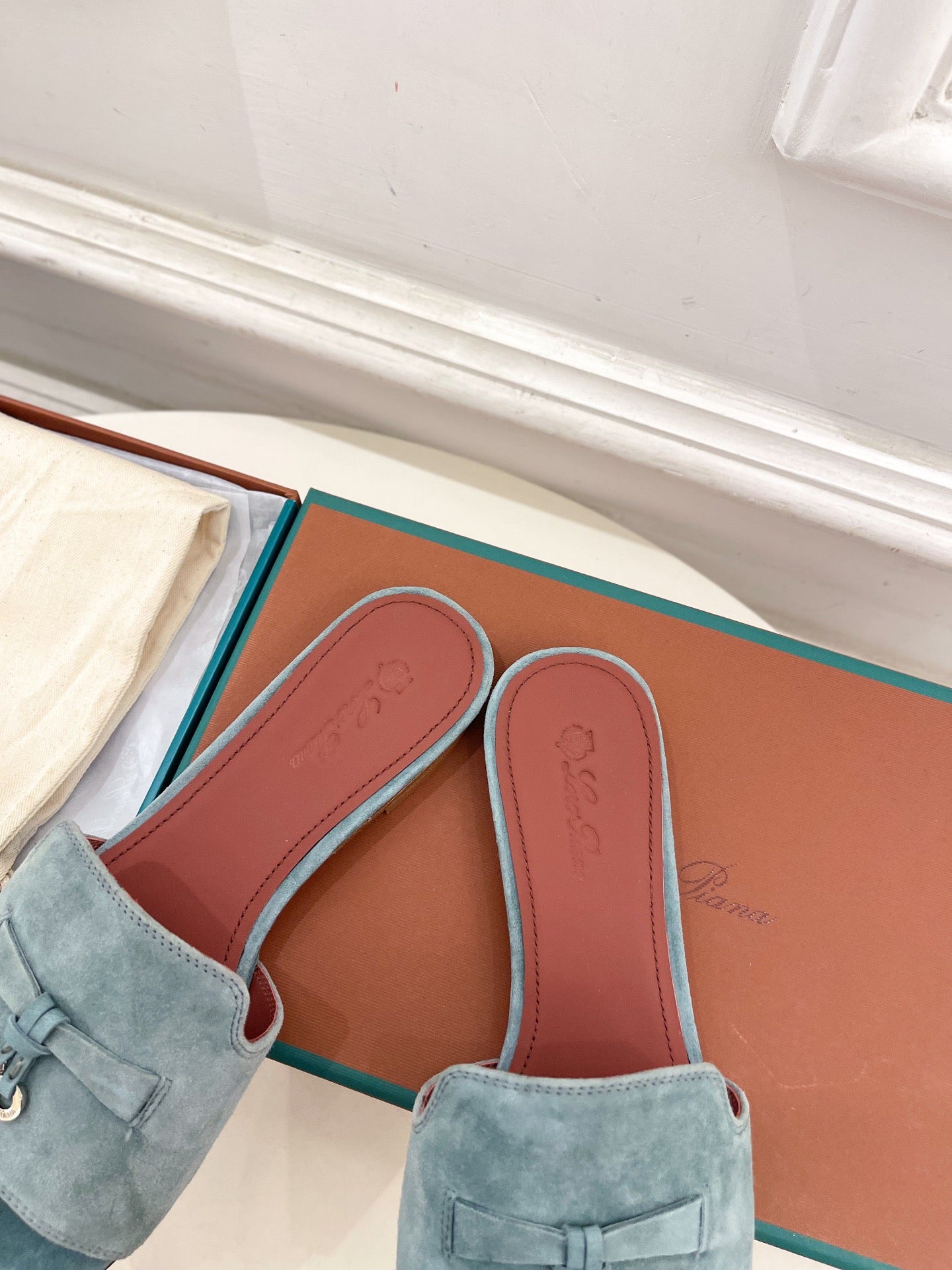 LP Sandals