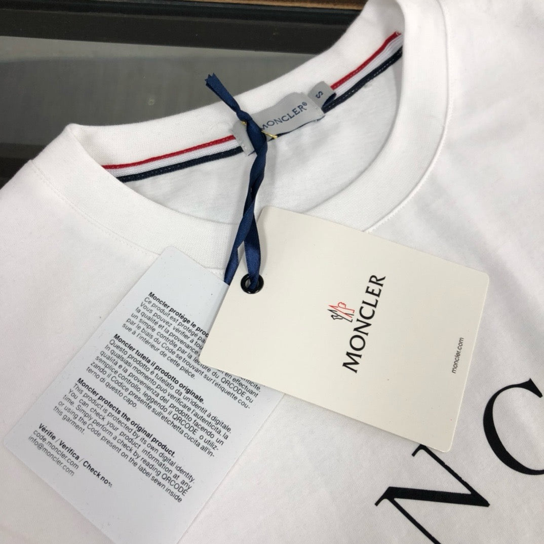 Moncler T-shirt