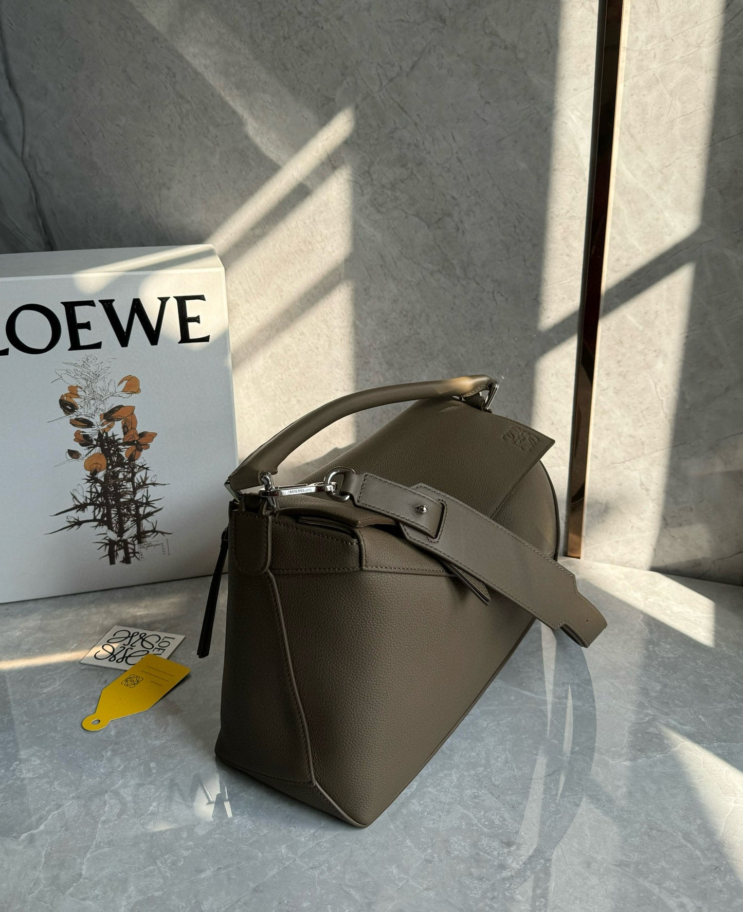 Loewe Puzzle Shoulder Bag(33x21x17cm)