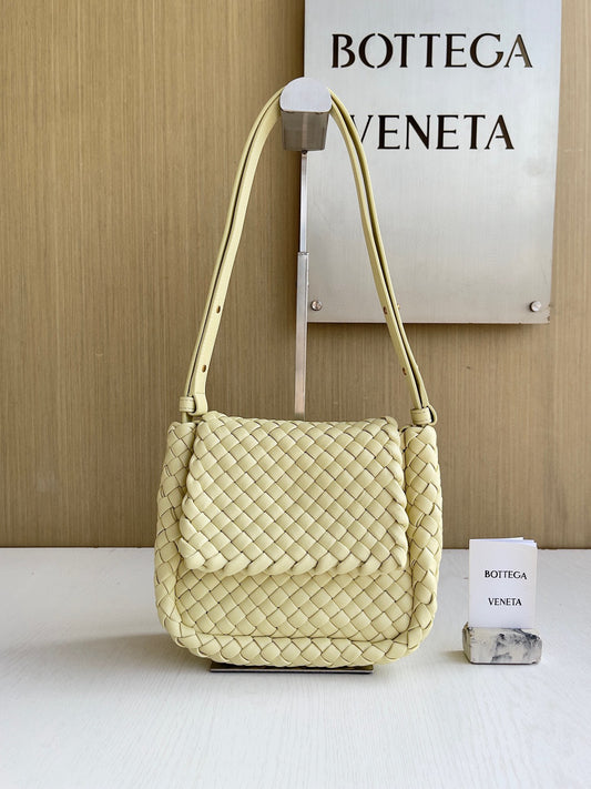 BV Intrecciato Cobble Mini Bag