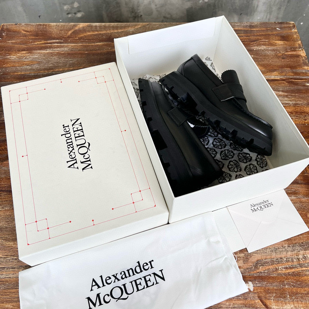 Alexander McQueen Loafers