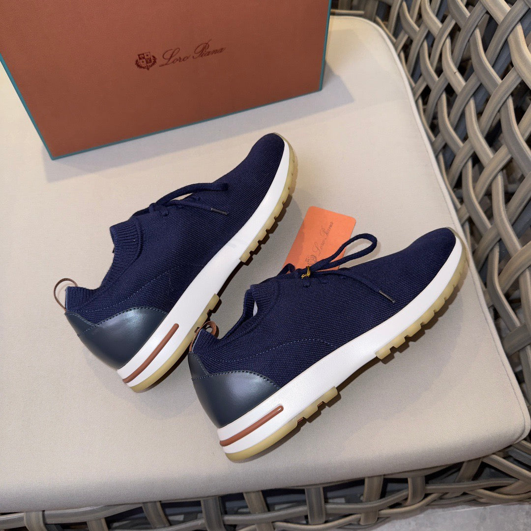 LP Sneakers