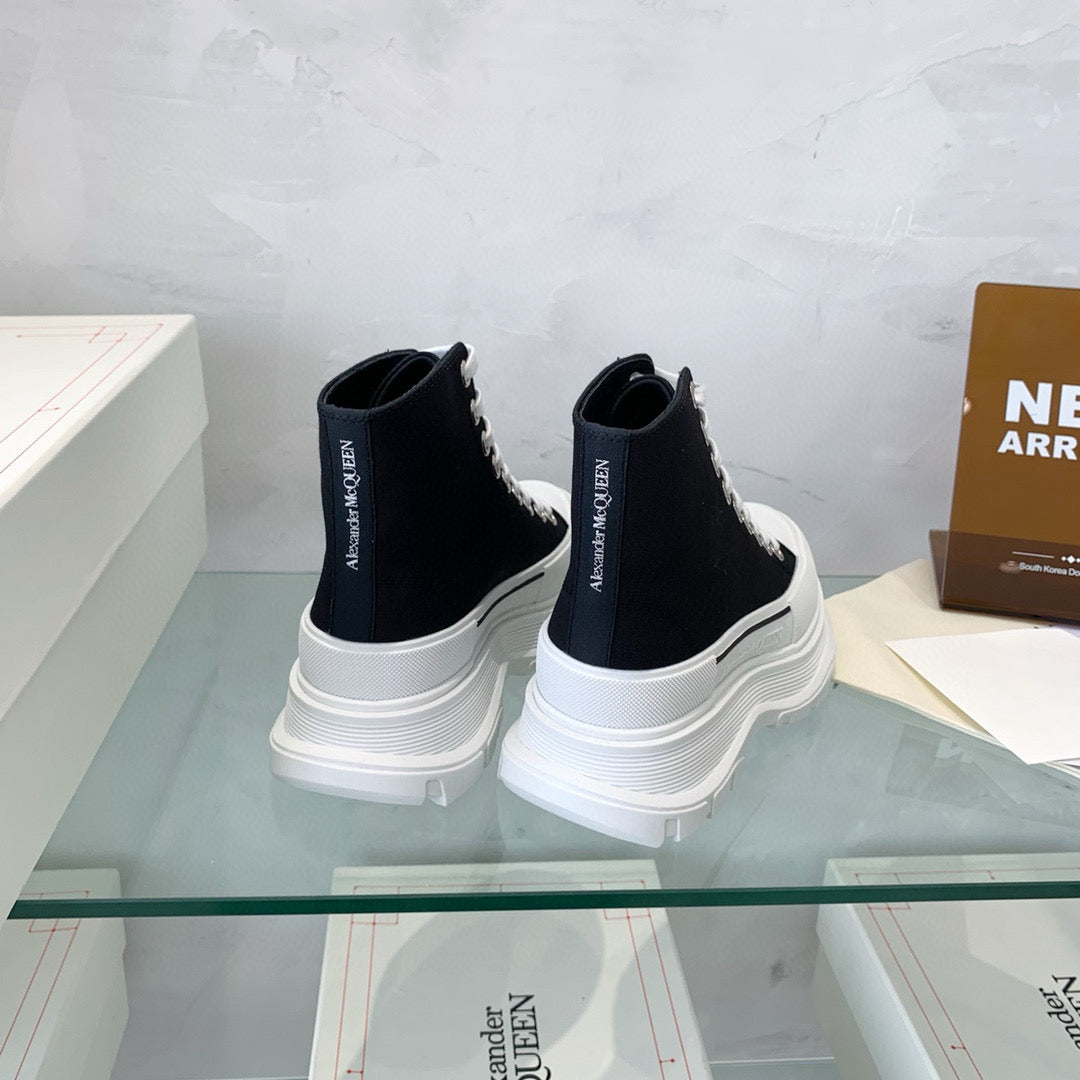 Alexander McQueen Sneakers