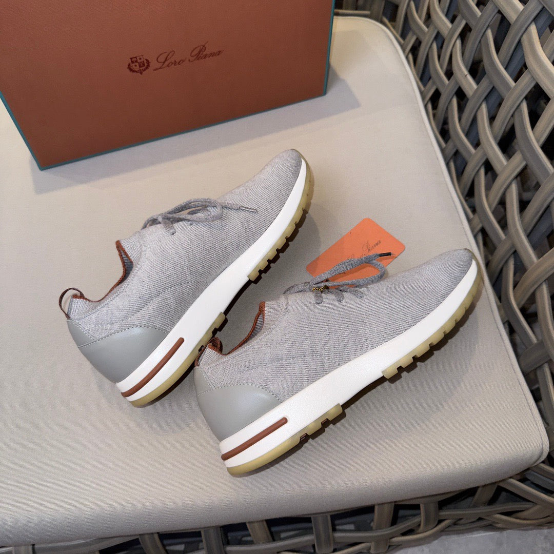 LP Sneakers