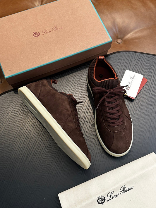 LP Sneakers