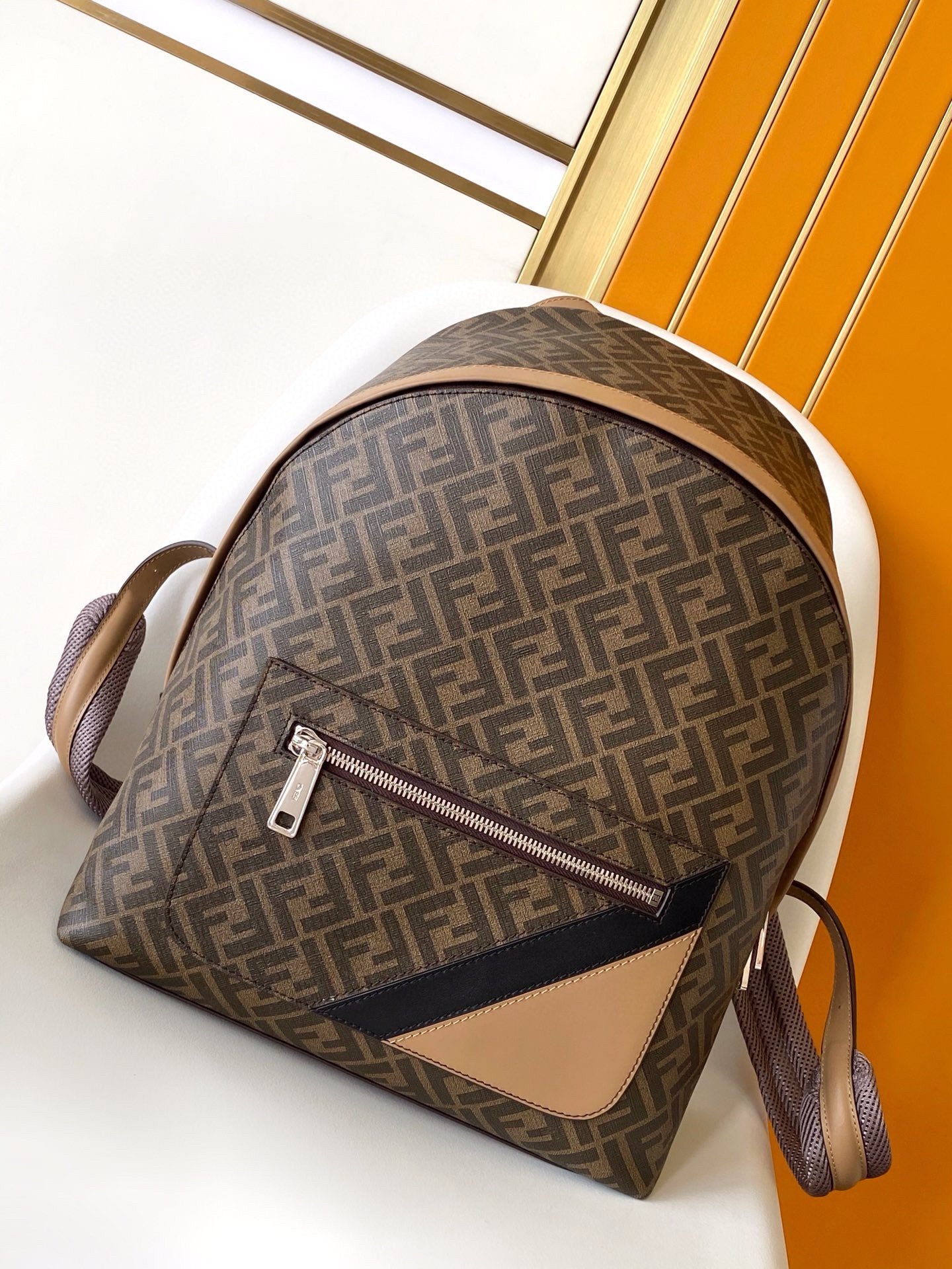 Fendi Backpack 33-14-43CM