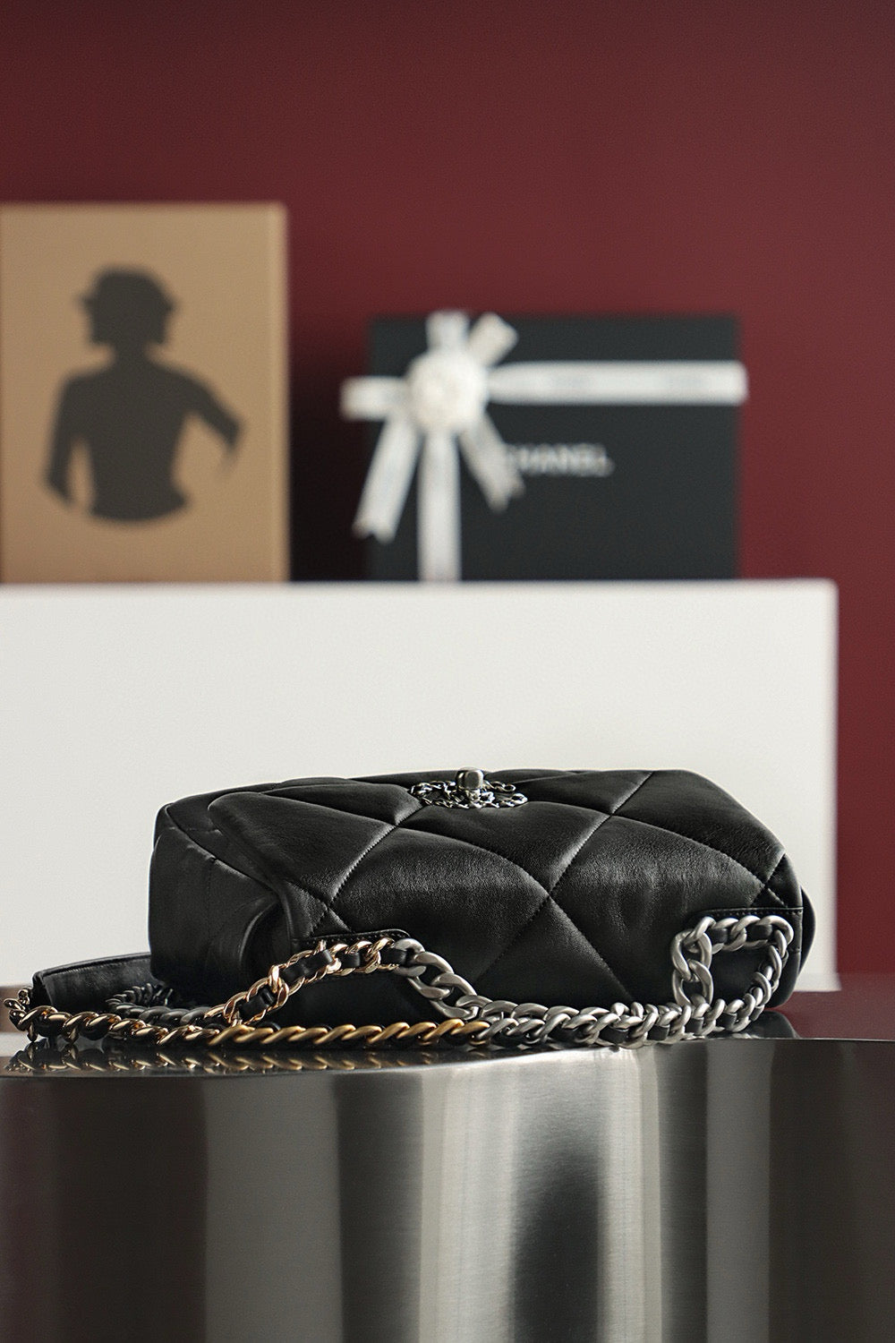 Chanel 19Bag (16x26x9cm)